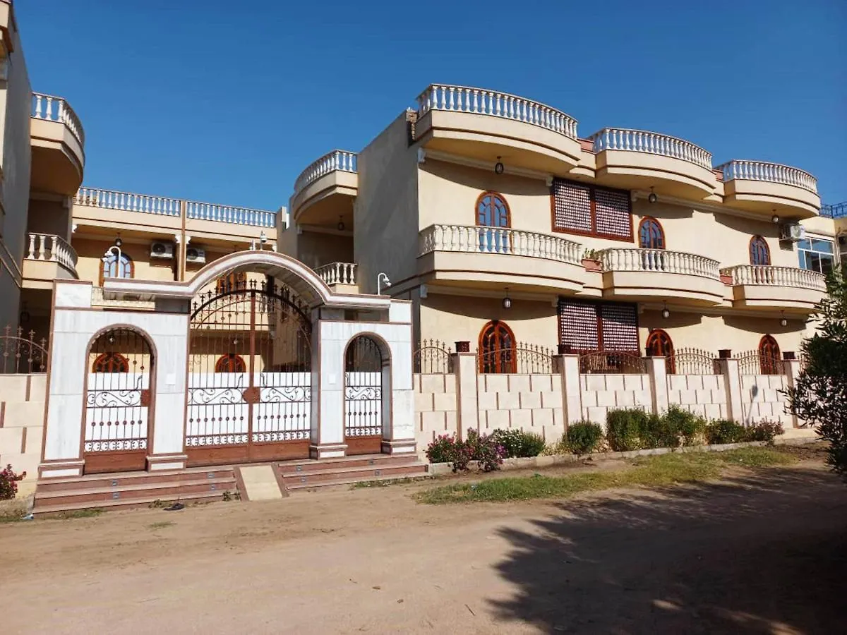 Mikhaila Guest House Luxor