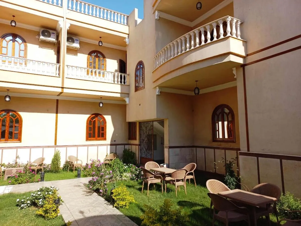 Mikhaila Guest House Luxor 0*,