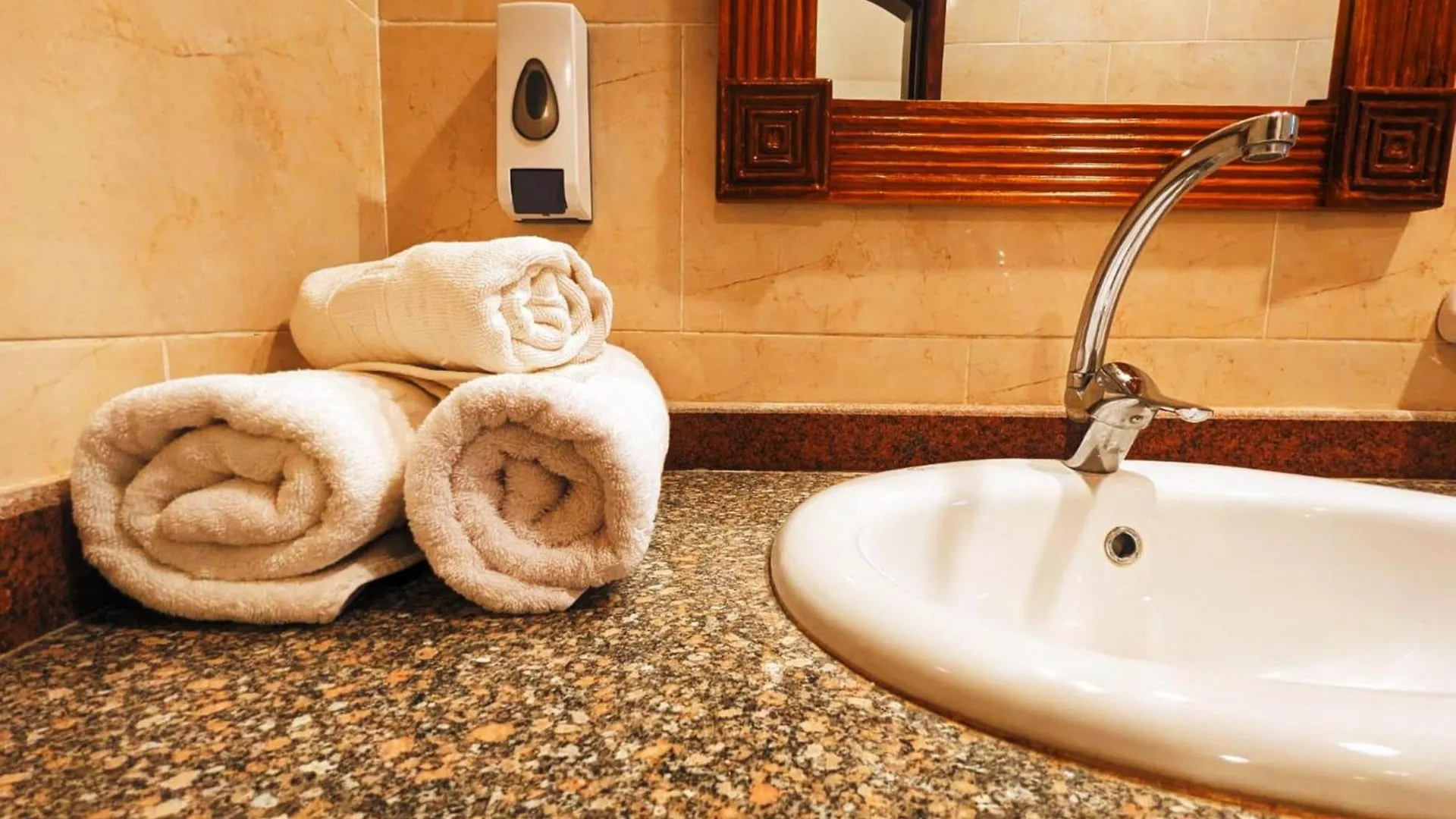 Mikhaila Guest House Luxor Egypt