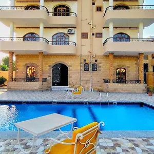 Hotel Dream Island, Luxor